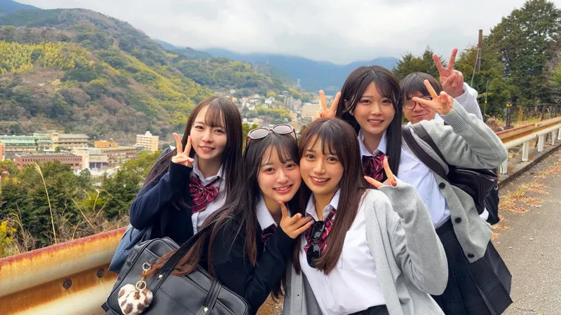 deaa040｜禁断の世界！ハーレムで解き放たれる中出し  配信動画｜北岡果林・花守夏歩ほか シーン画像-3